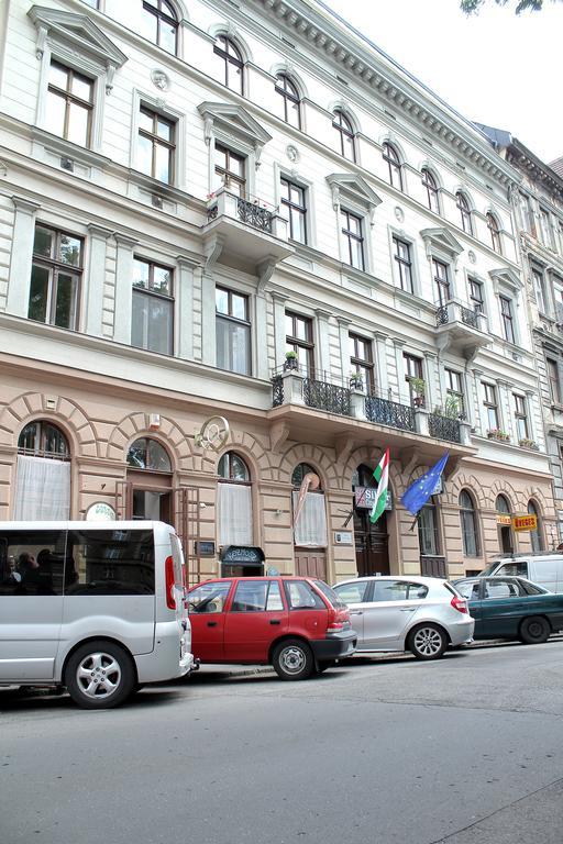 Hunyadi Ter Apartments Budapest Bilik gambar